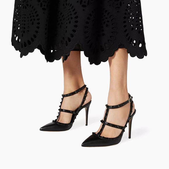 Valentino Garavani

Rockstud Ankle Strap Pumps With Tonal Studs 100 MM - Picture 15 of 15